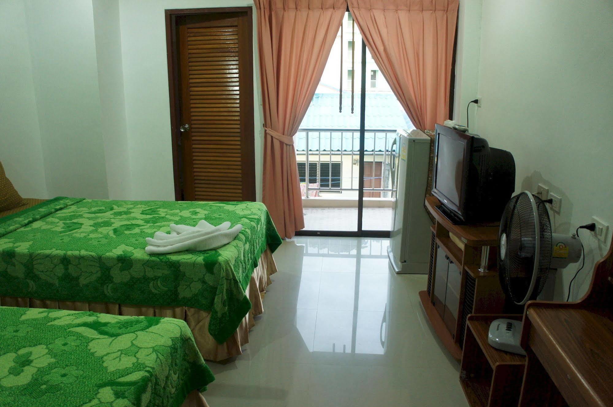 G&B Guesthouse Patong Экстерьер фото