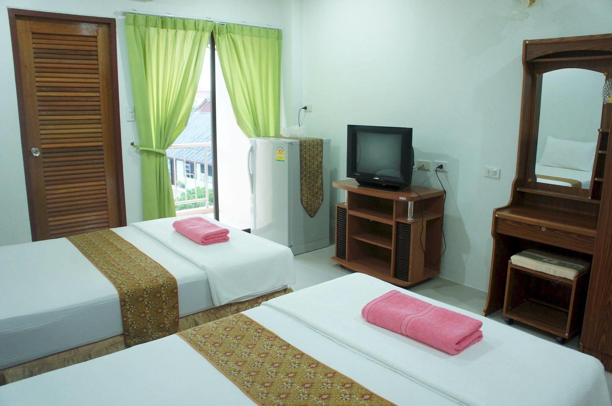 G&B Guesthouse Patong Экстерьер фото